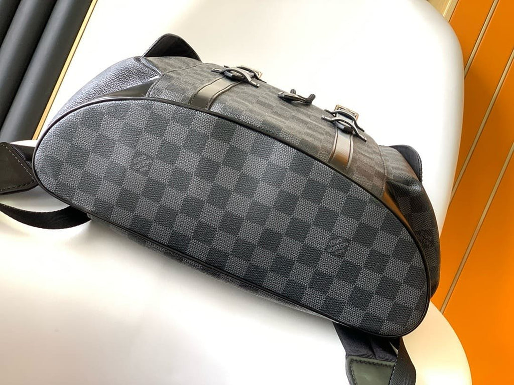 Louis Vuitton N41379 Christopher MM