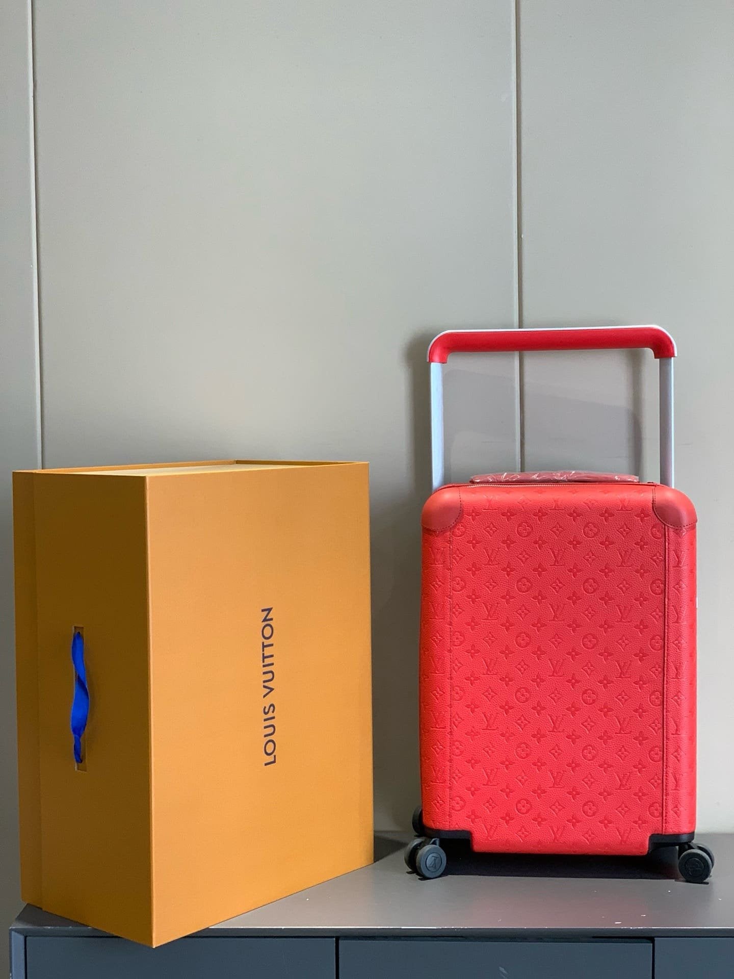Louis Vuitton M23628 Horizon 55