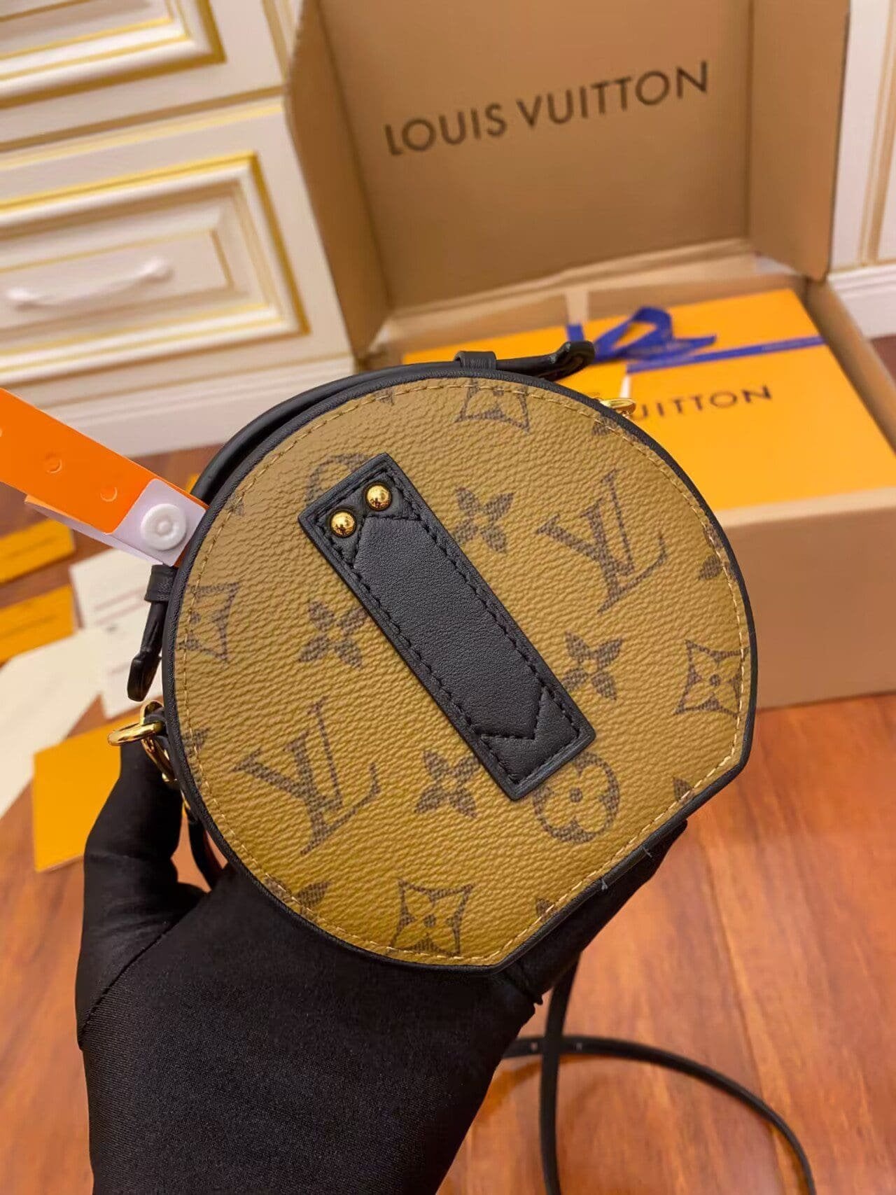 Louis Vuitton M68276 Mini Boite Chapeau