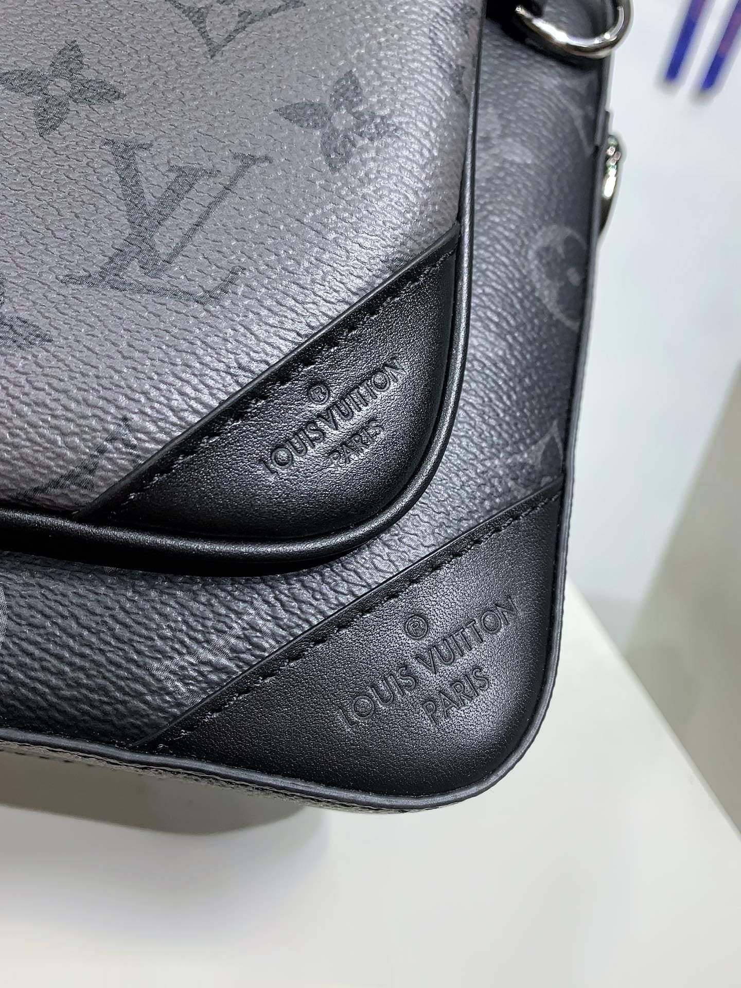 Louis Vuitton M69443 Trio Messenger