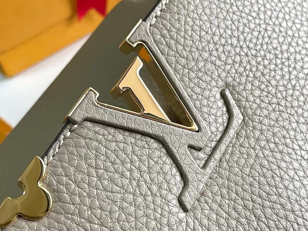 Louis Vuitton M24567 Capucines Mini