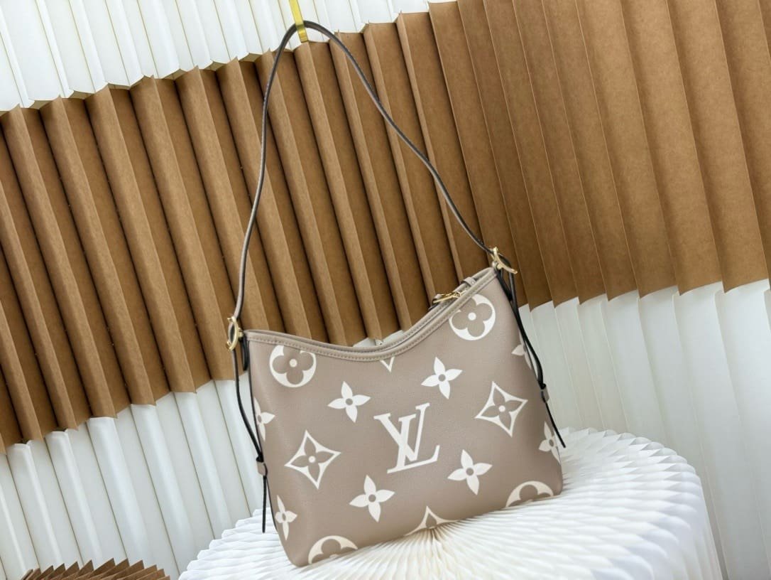 Louis Vuitton M47180 CarryAll PM