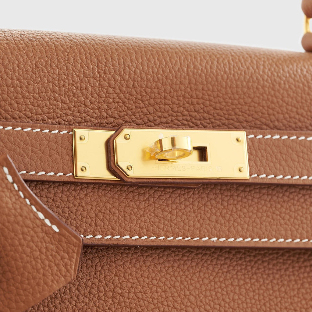 Hermès Kelly 28 Togo Gold Retourne w/Nata Strap Gold Hardware