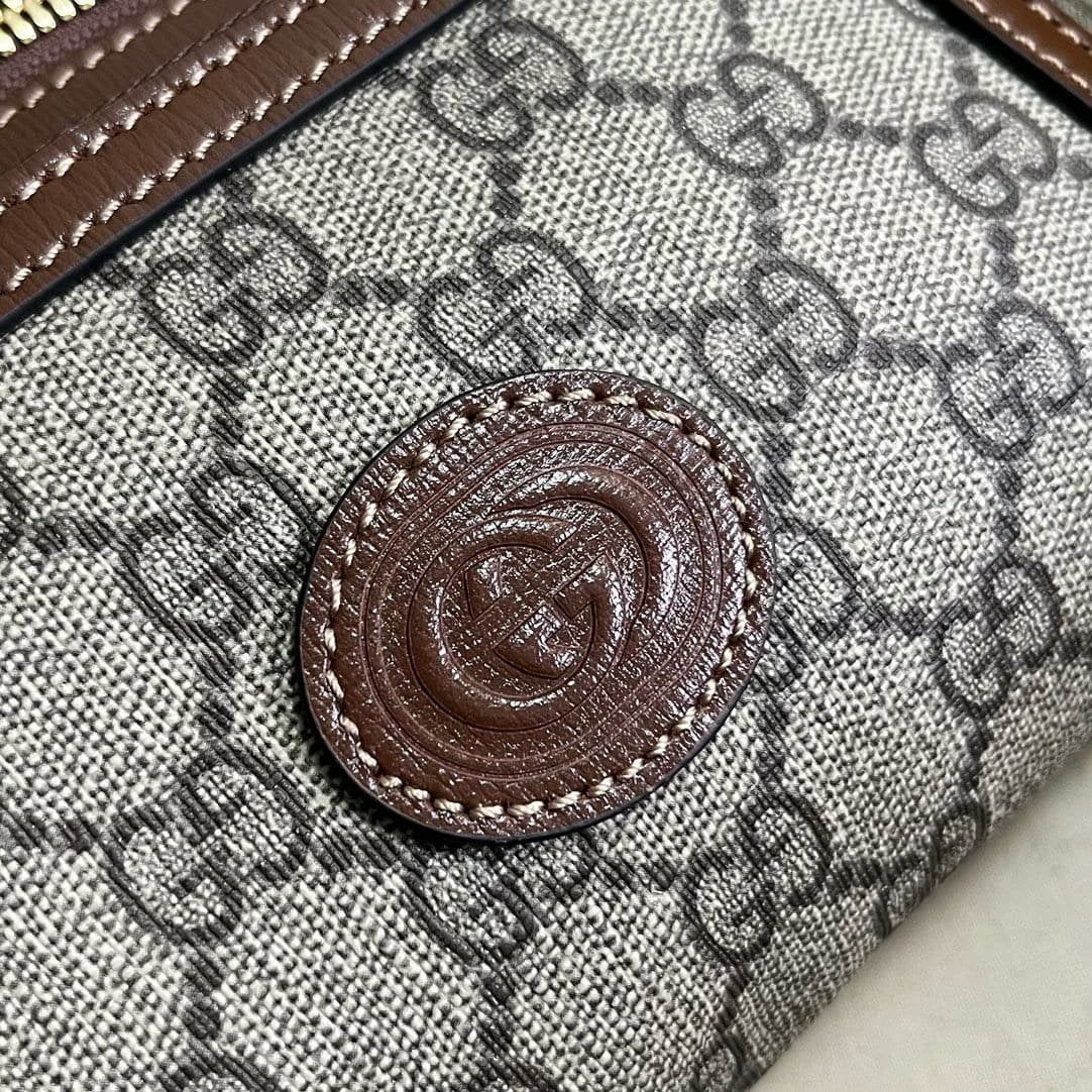 GUCCI BELT BAG WITH INTERLOCKING G