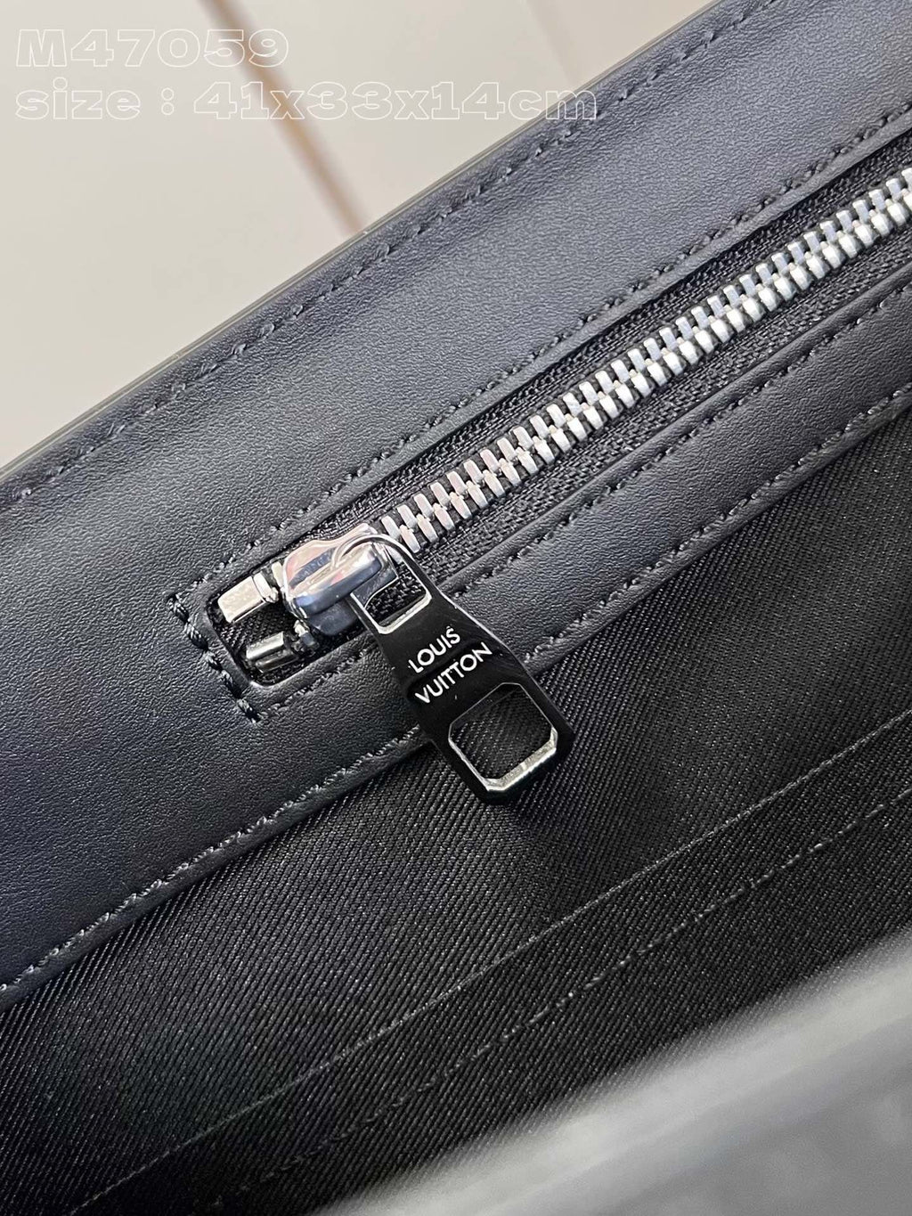Louis Vuitton M47059 Sac Plat 24H