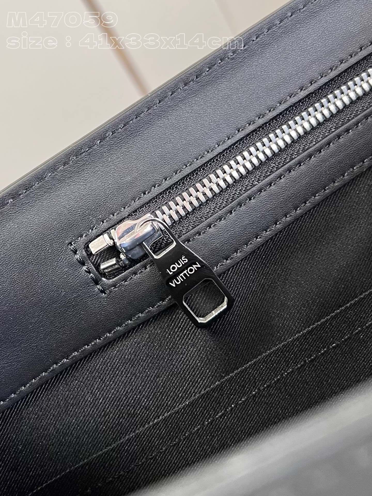 Louis Vuitton M47059 Sac Plat 24H