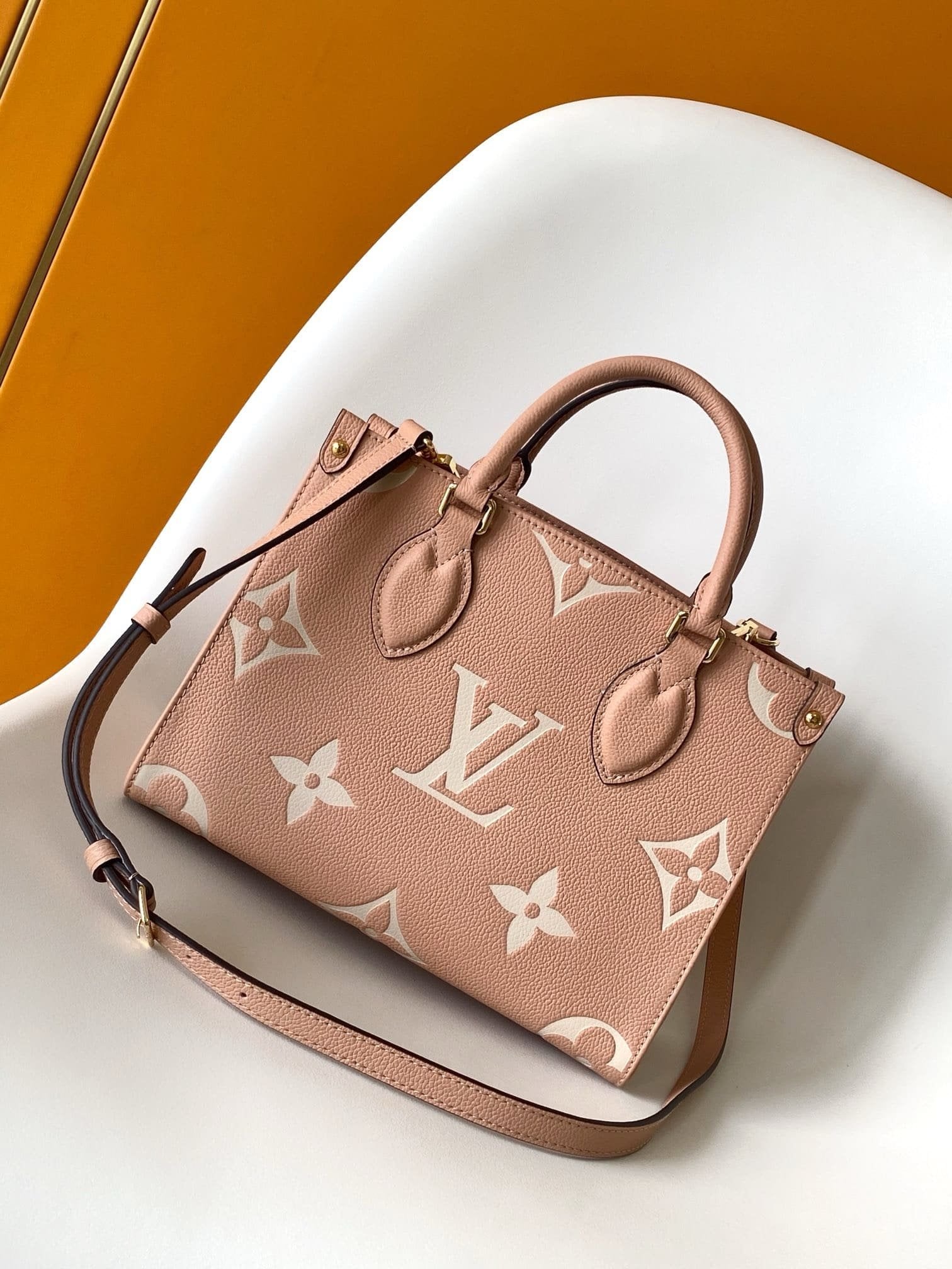 Louis Vuitton M12513 OnTheGo PM