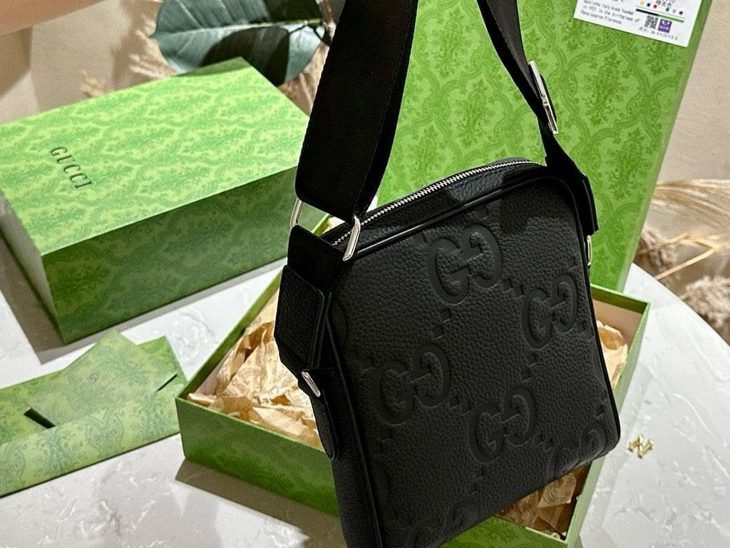 Gucci men’s shoulder crossbody bag