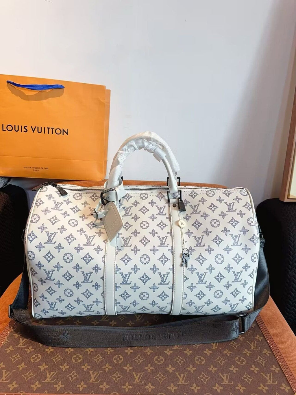 Louis Vuitton M24954 Keepall Bandoulière 50