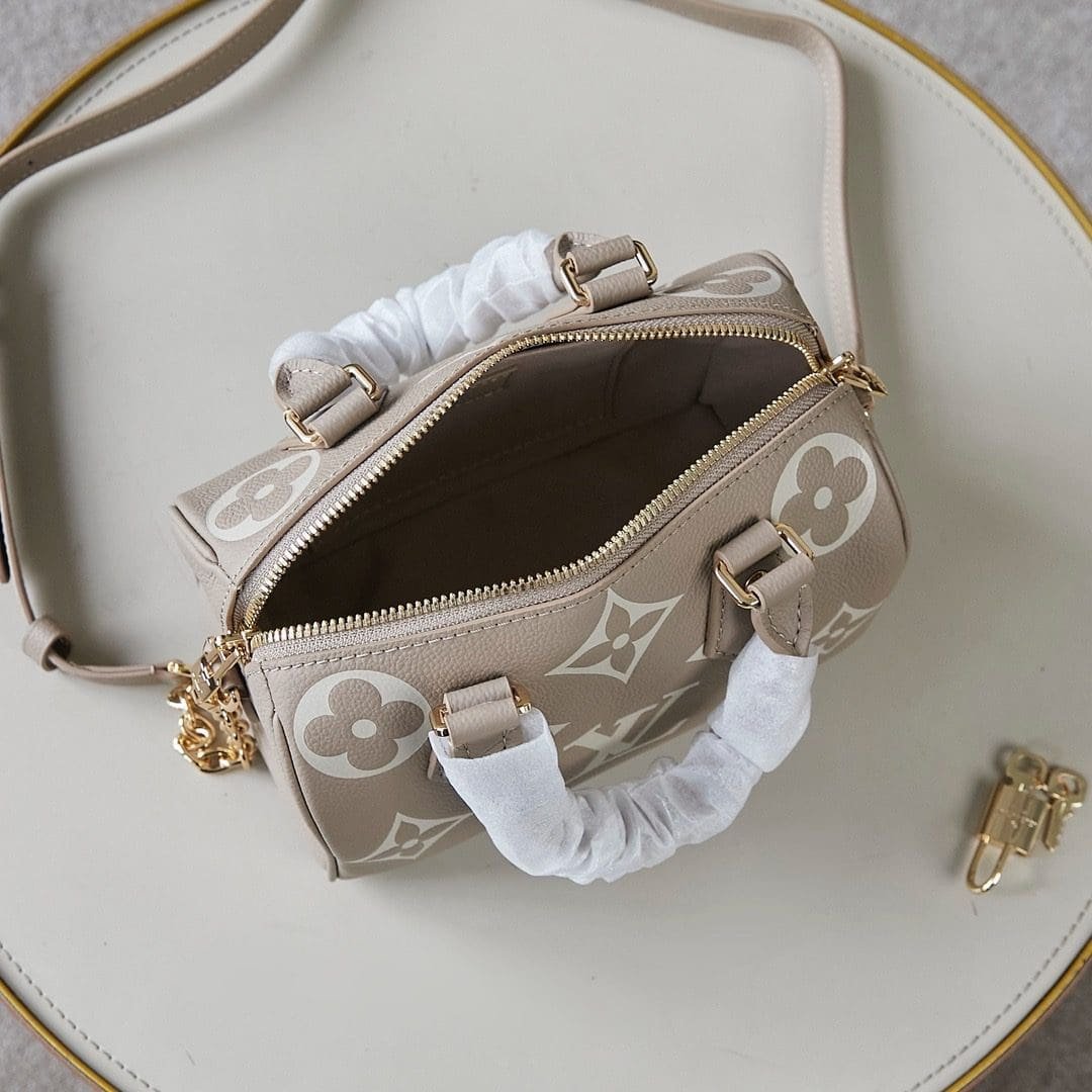 Louis Vuitton M46575 Speedy Bandoulière 20