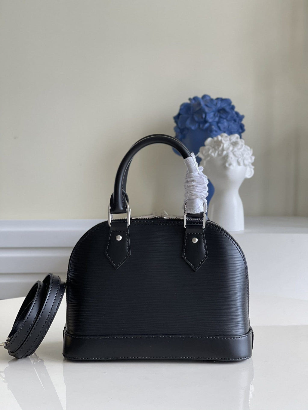 Louis Vuitton M40302 Alma PM