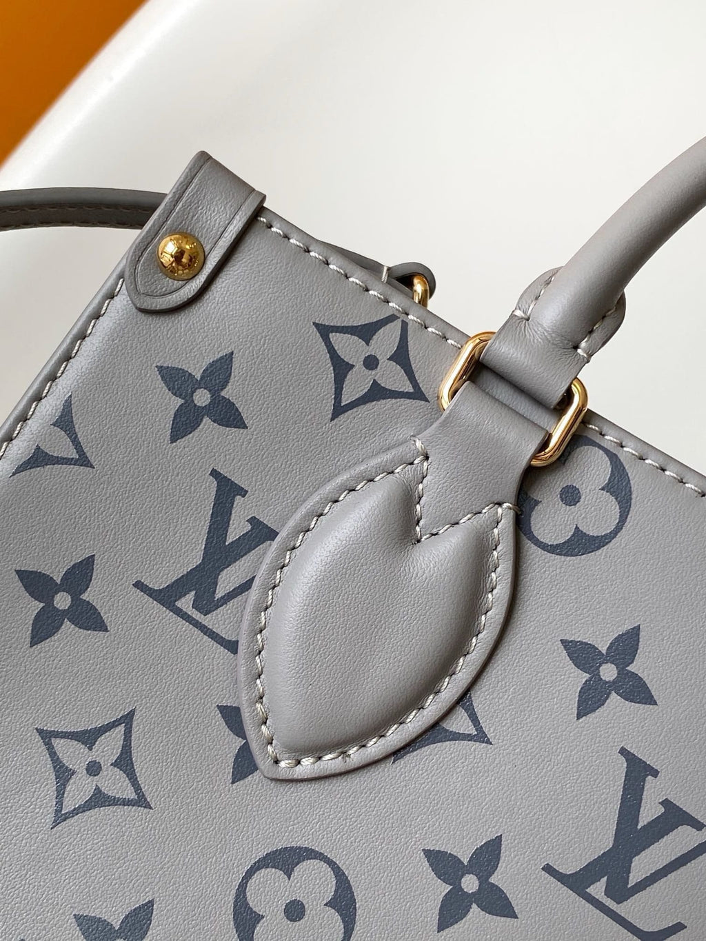 Louis Vuitton M12465 OnTheGo PM
