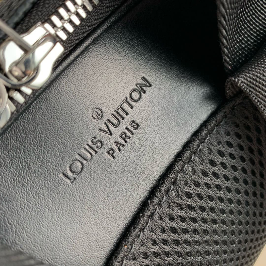 Louis Vuitton Michael N58024