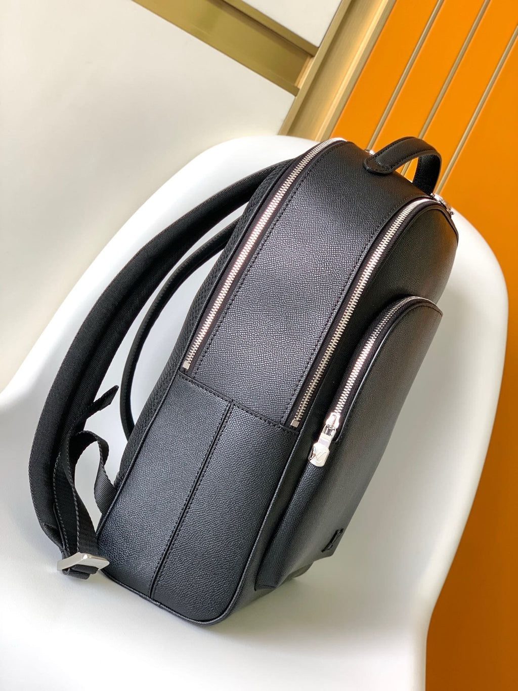 Louis Vuitton M30977 AVENUE Backpack