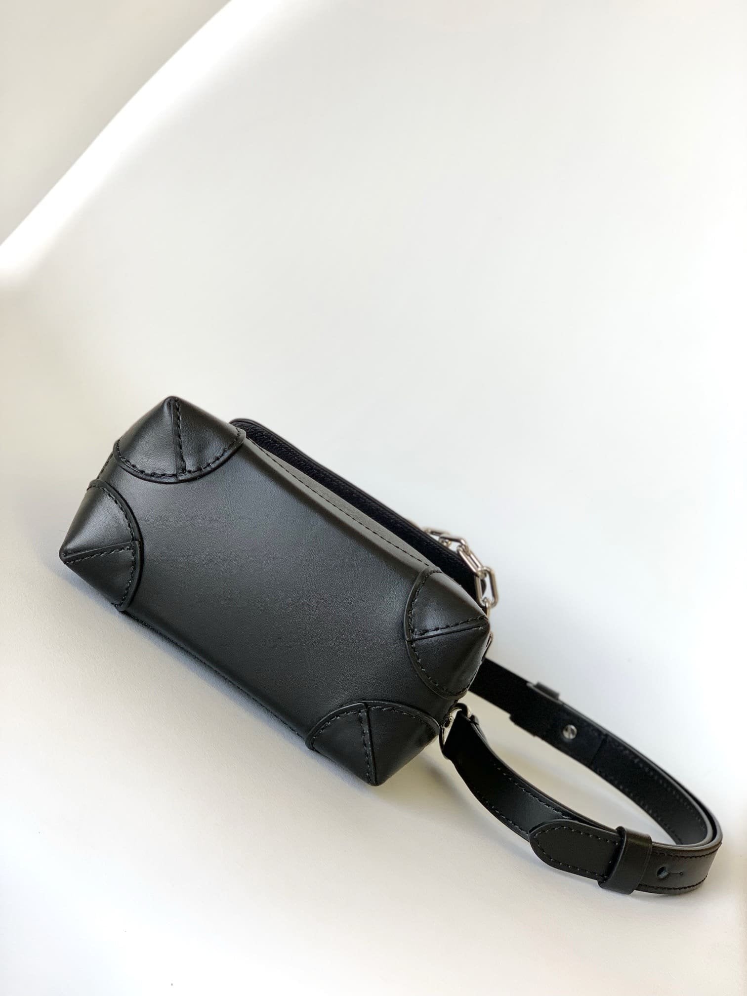Louis Vuitton M82774 Nano Steamer