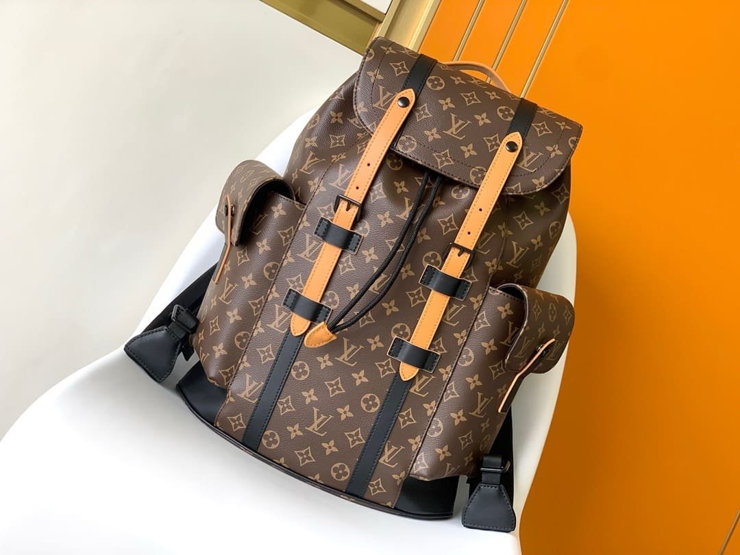 Louis Vuitton M46686 Christopher MM
