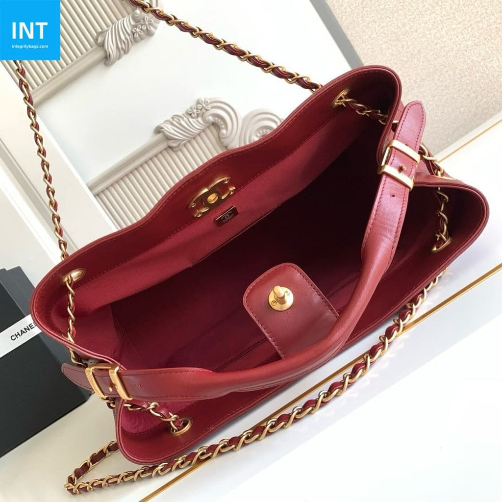 Chanel 25 Shopping Bag