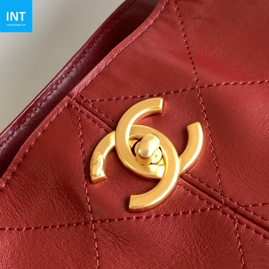 Chanel 25 Shopping Bag