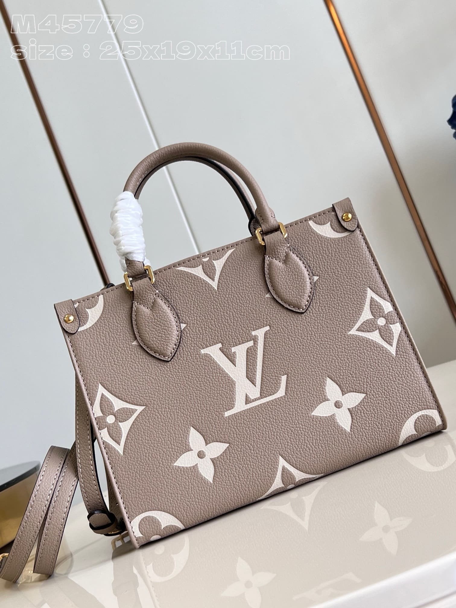 Louis Vuitton Onthego PM M45779