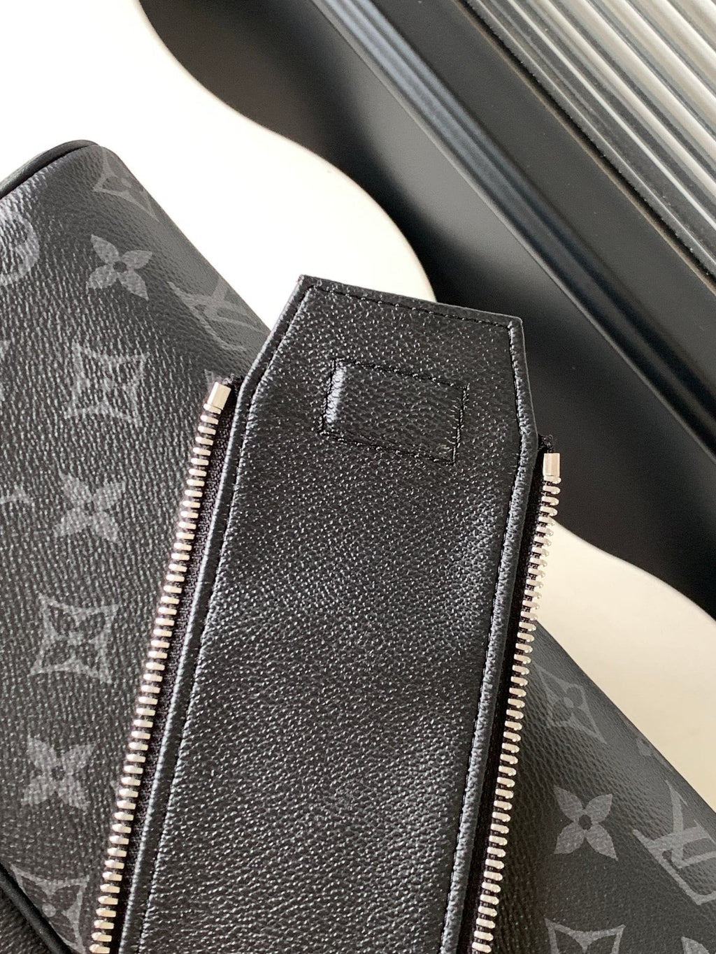Louis Vuitton M46354 DOPP KIT toiletry bag