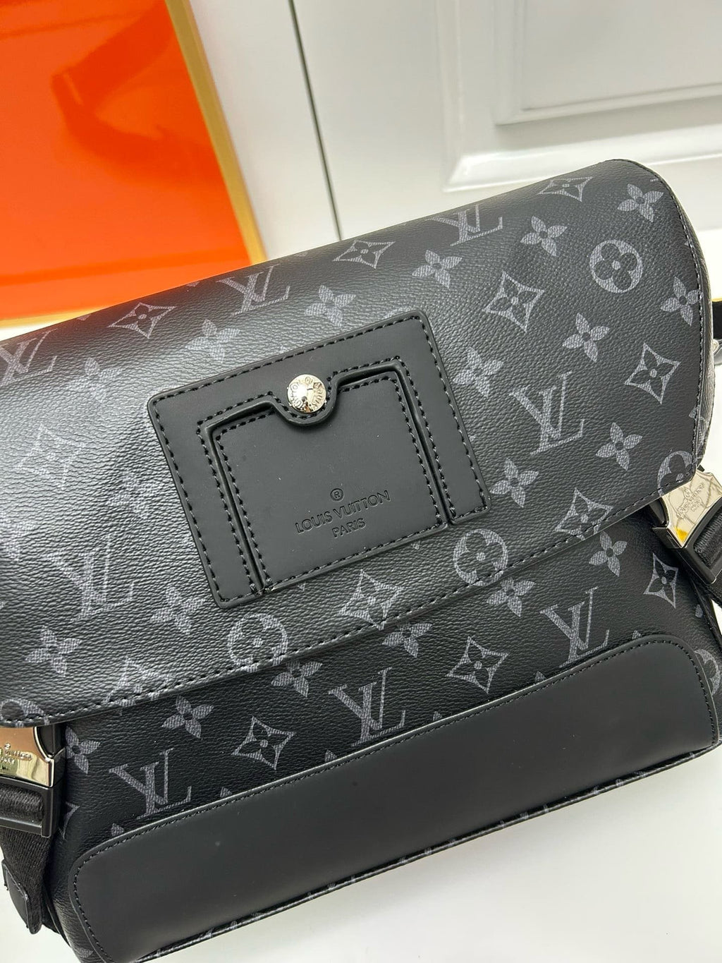 Louis Vuitton Messenger MM Voyager M40510