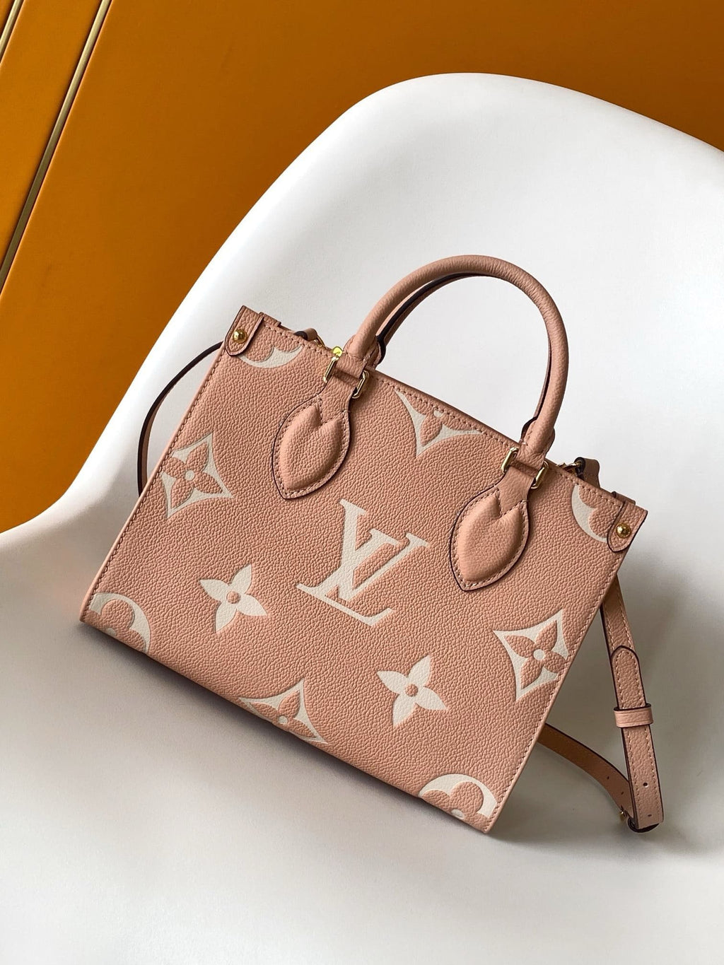 Louis Vuitton M12513 OnTheGo PM