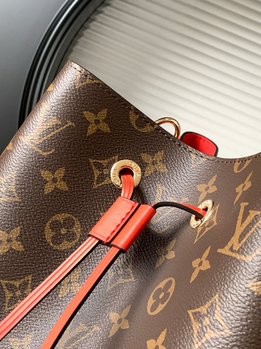 LOUIS VUITTON NéoNoé MM M44021