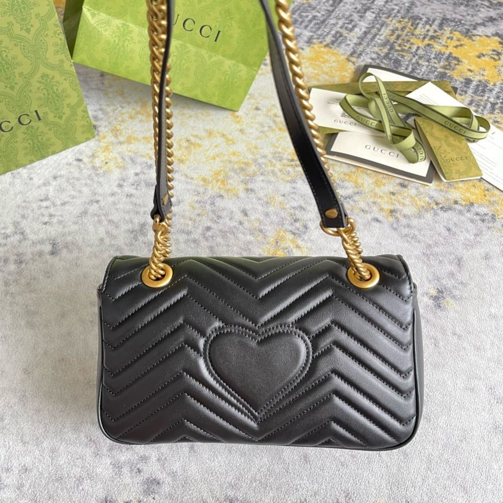 GUCCI MARMONT SMALL MATELASSÉ SHOULDER BAG