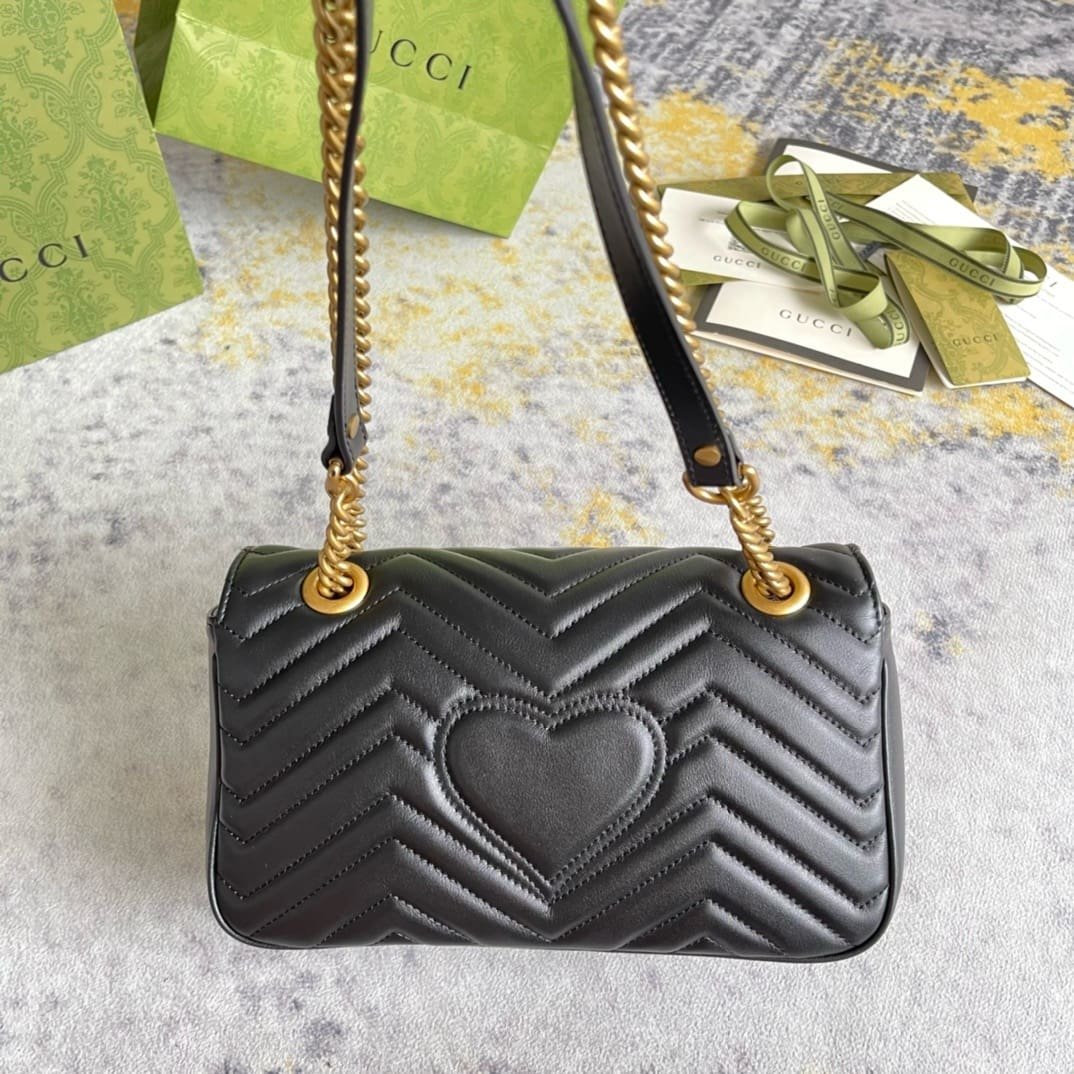 GUCCI MARMONT SMALL MATELASSÉ SHOULDER BAG