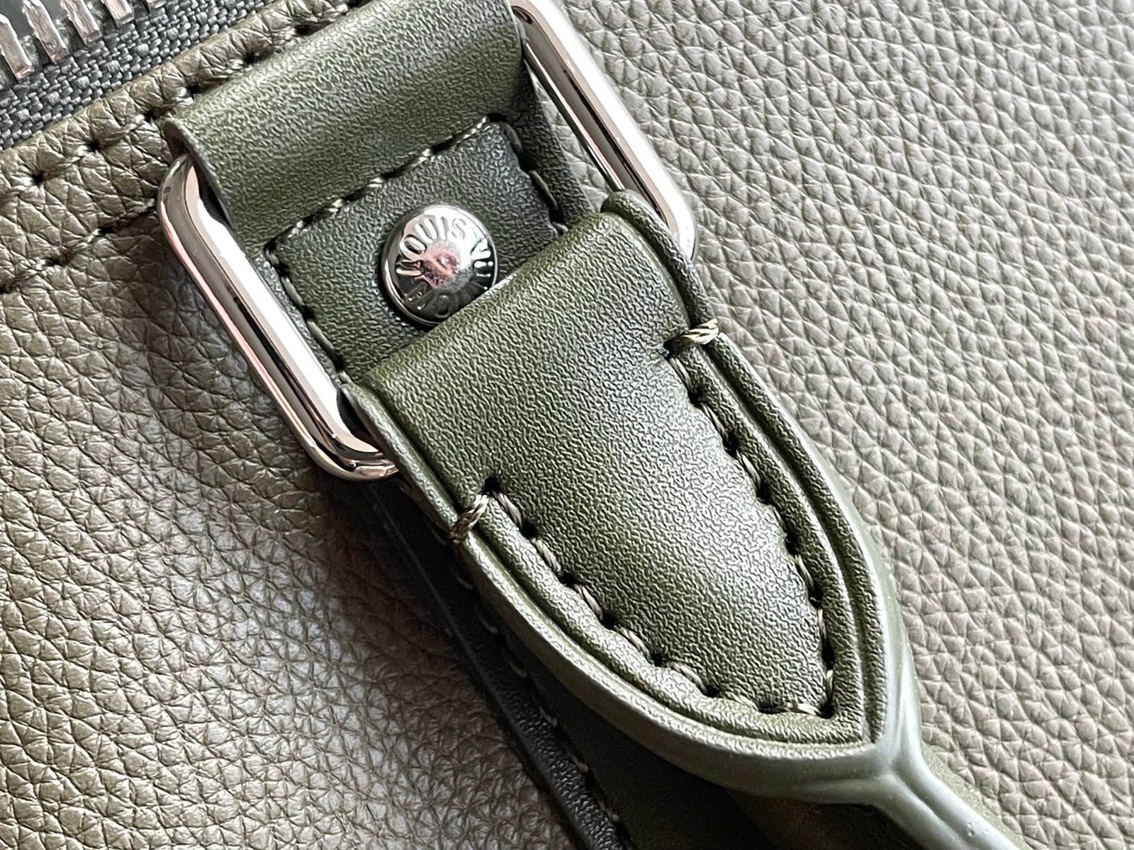 Louis Vuitton M21536 Keepall Bandoulière 50
