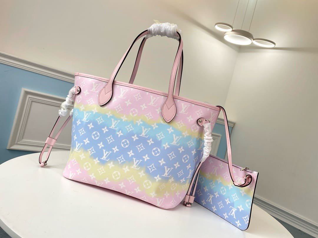 Louis Vuitton M45270 Escale Neverfull MM