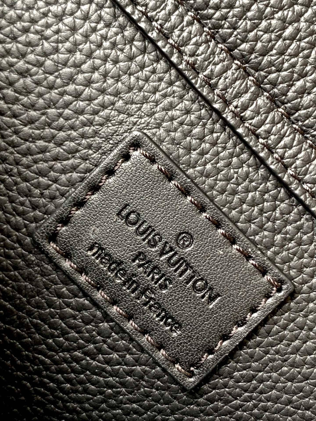 Louis Vuitton M57081 TAKEOFF Shoulder Bag