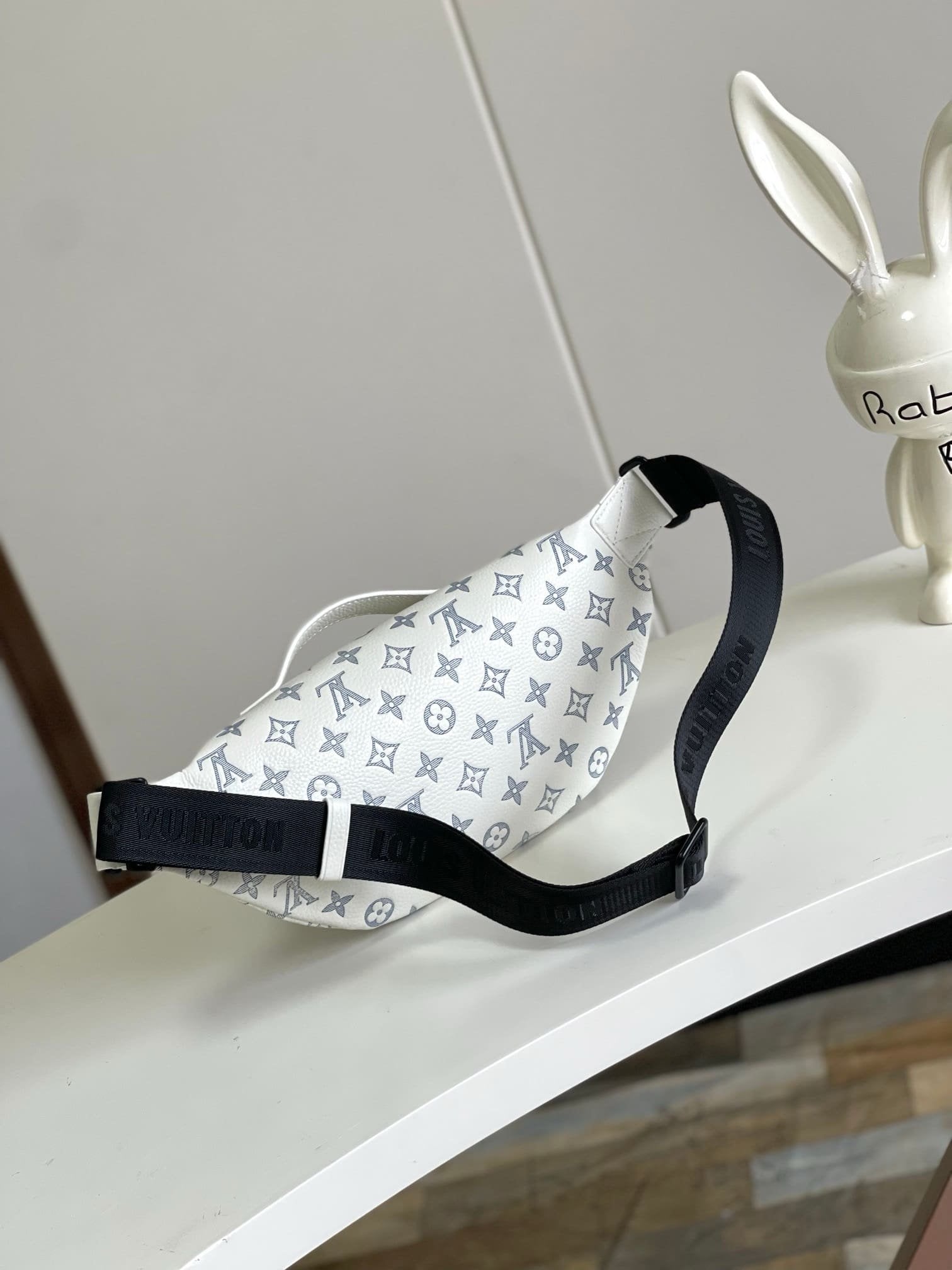 Louis Vuitton M25227 Rush Bumbag