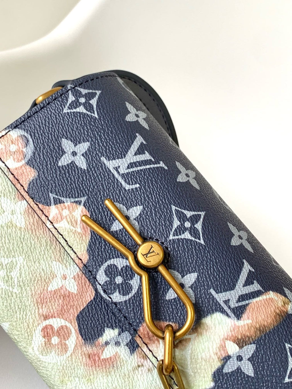 Louis Vuitton M82900 Steamer Wearable Geldbörse