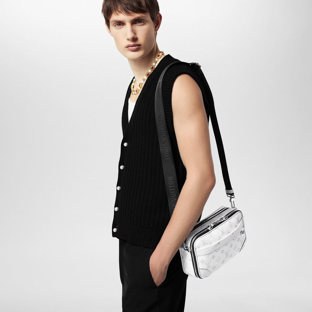 Louis Vuitton M31069 Alpha Messenger