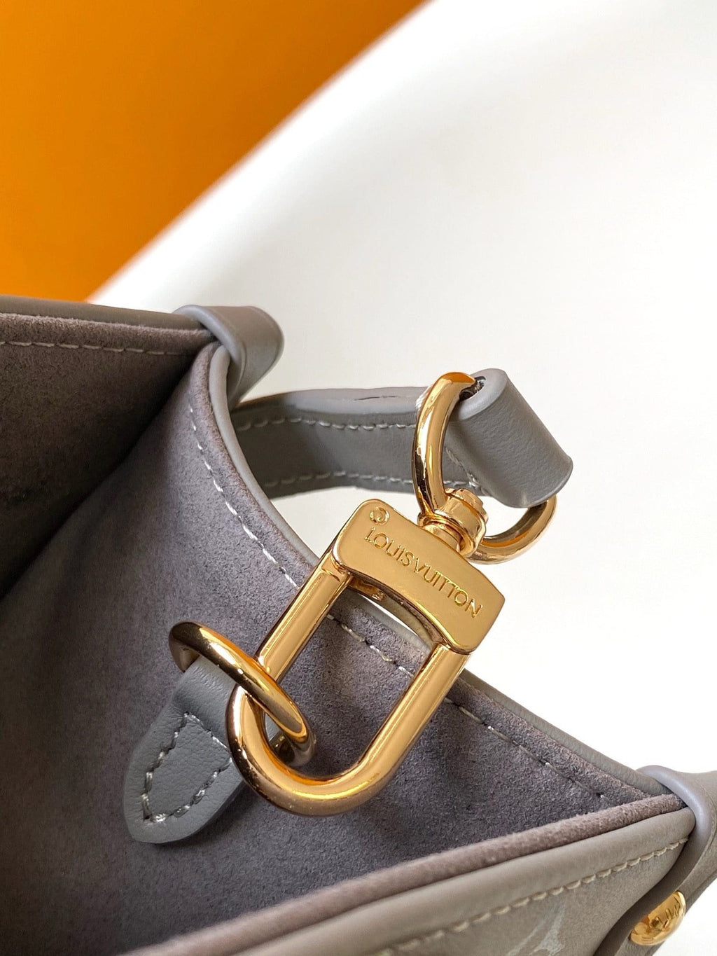 Louis Vuitton M12465 OnTheGo PM
