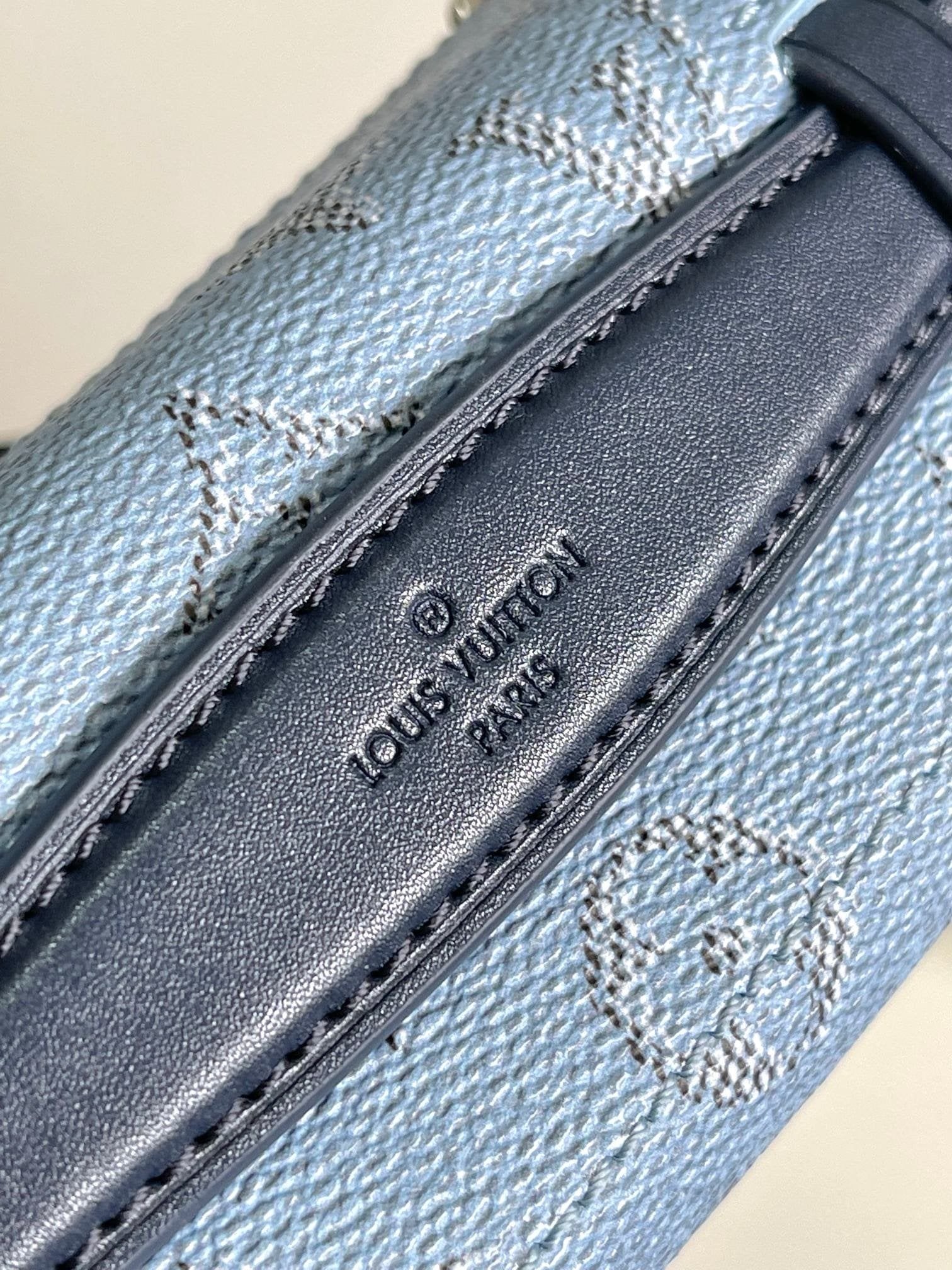 Louis Vuitton M15035 Soul Trunk Bag