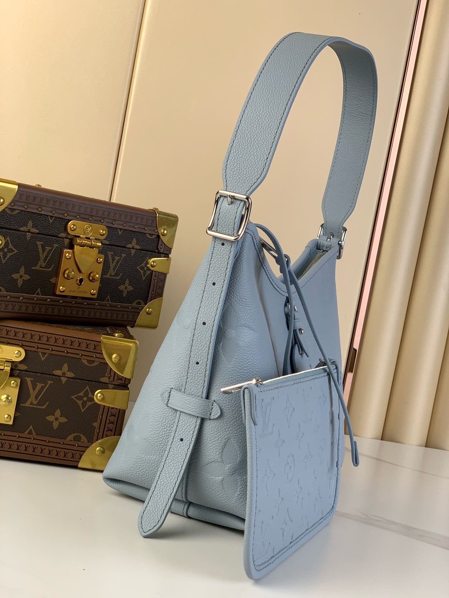 Louis Vuitton M46673 CarryAll PM