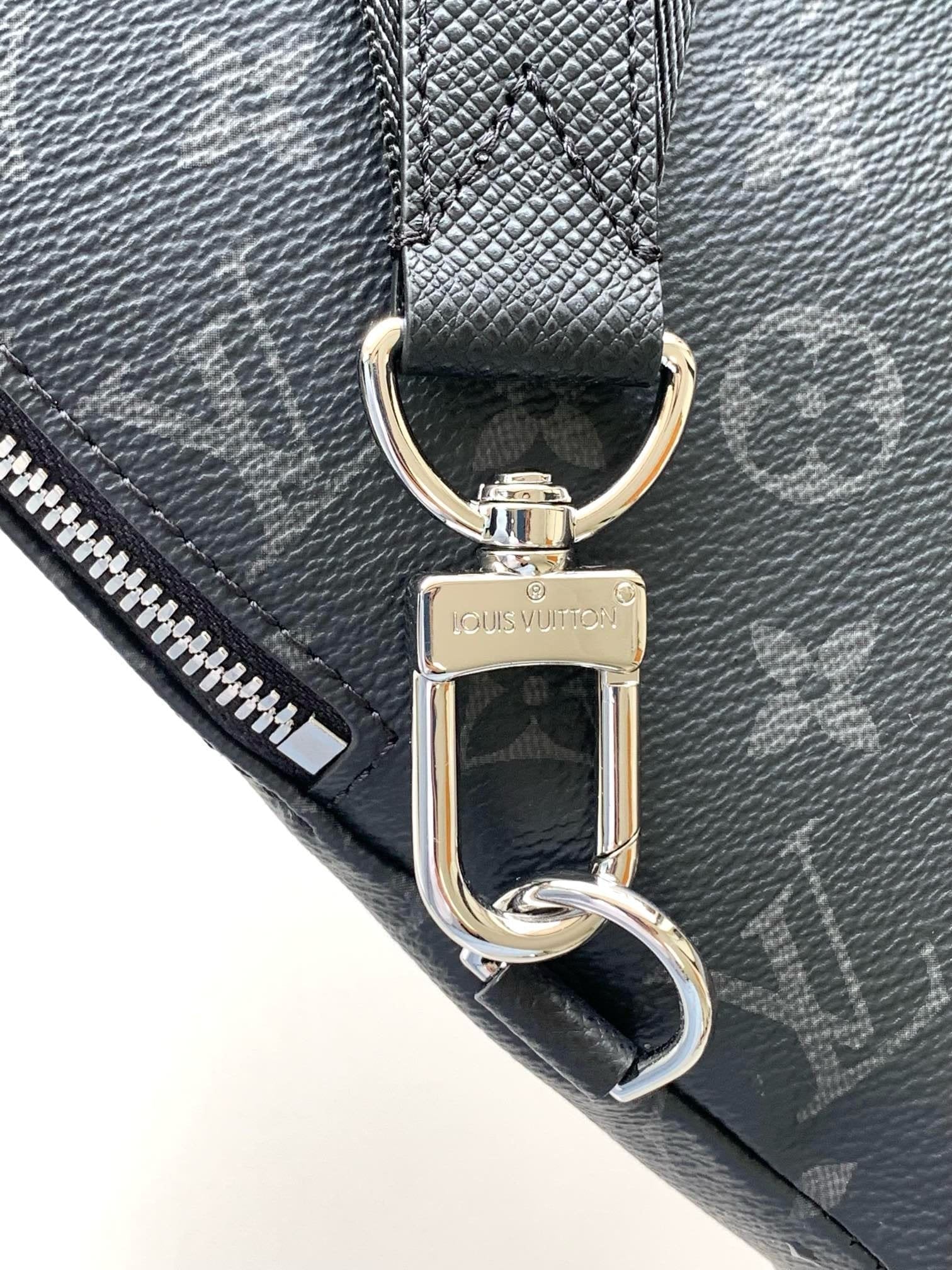 Louis Vuitton M30936 Duo Slingbag