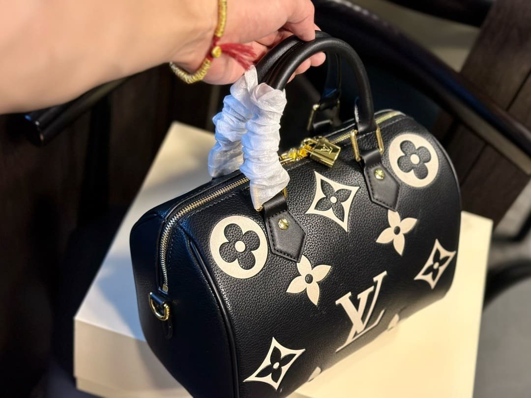 Louis Vuitton M58947 Speedy Bandoulière 25
