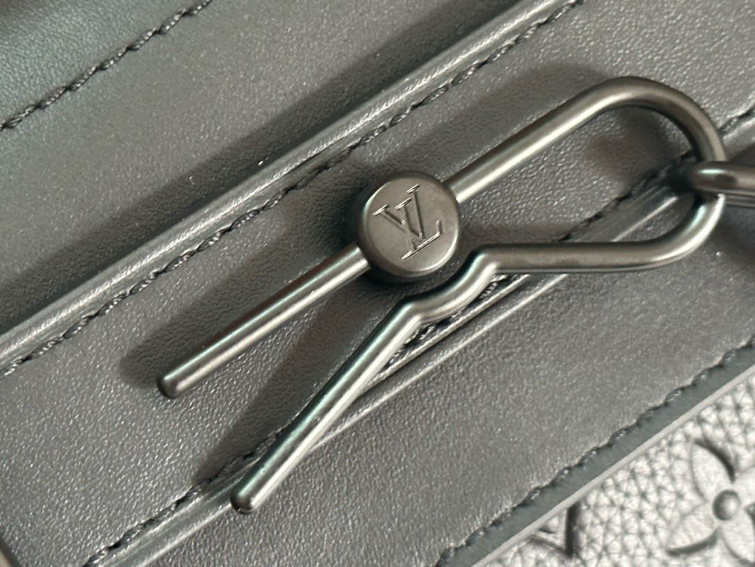 Louis Vuitton M24436 Steamer PM