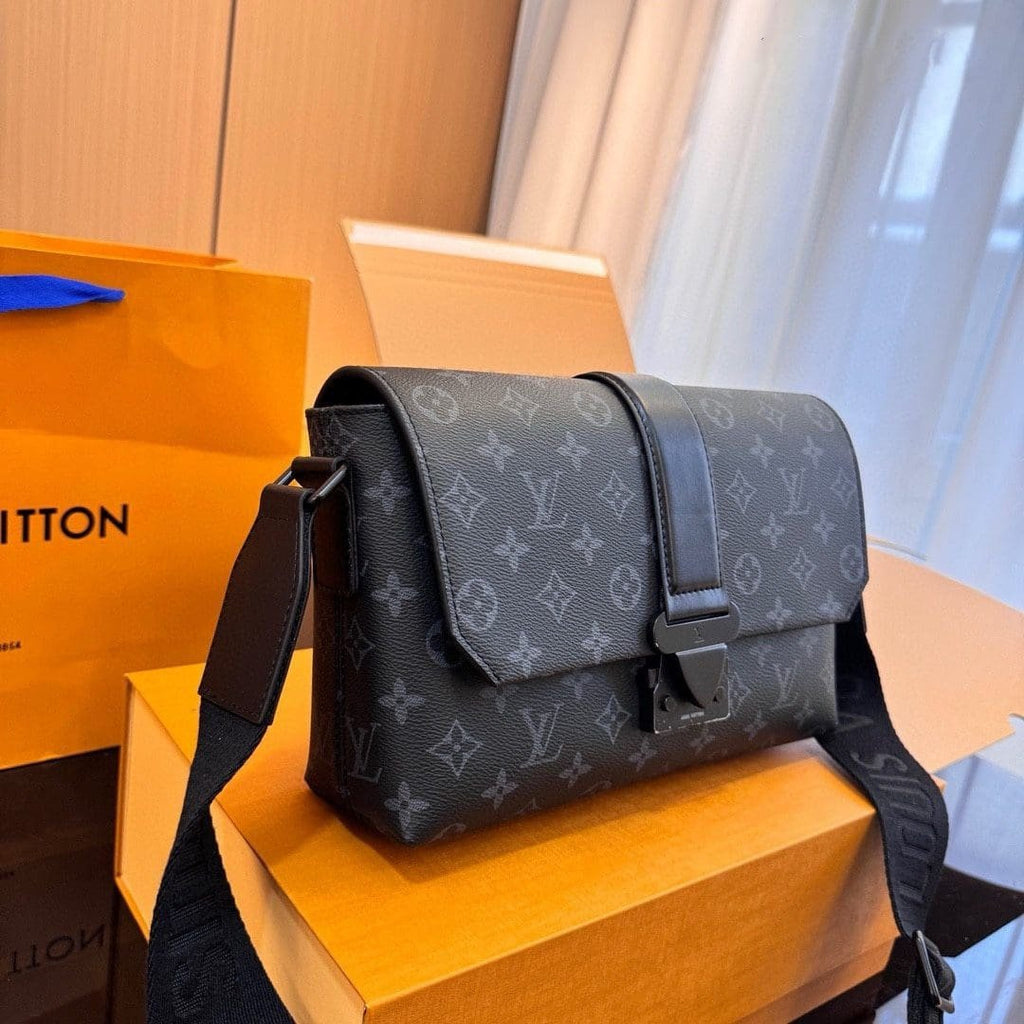 Louis Vuitton M46794 S-Cape Messenger