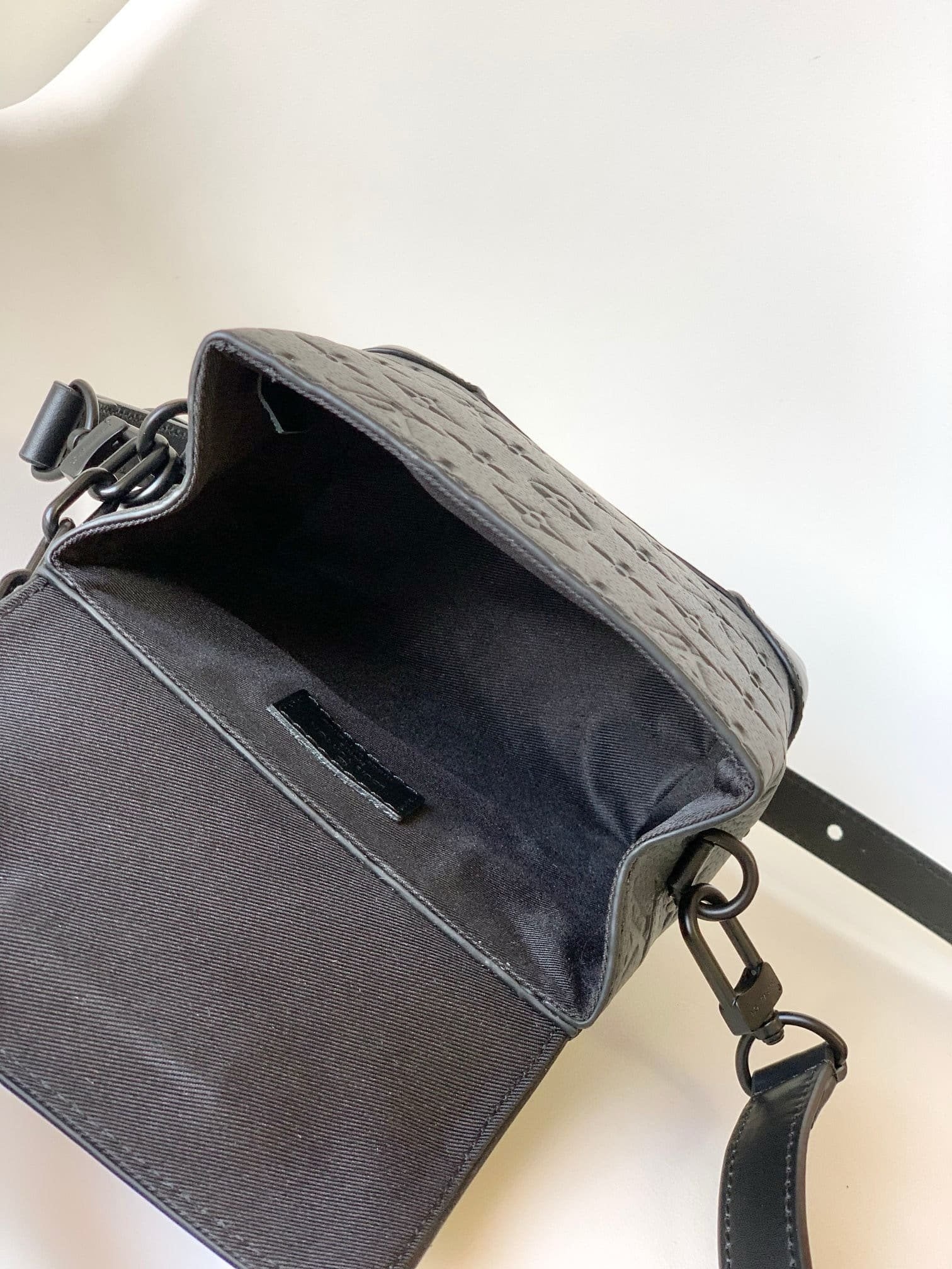 Louis Vuitton M82772 Nano Steamer