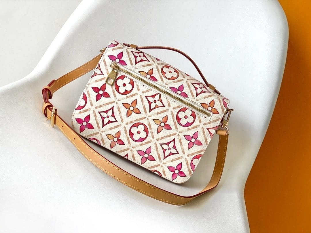 Louis Vuitton M11461 Pochette Métis
