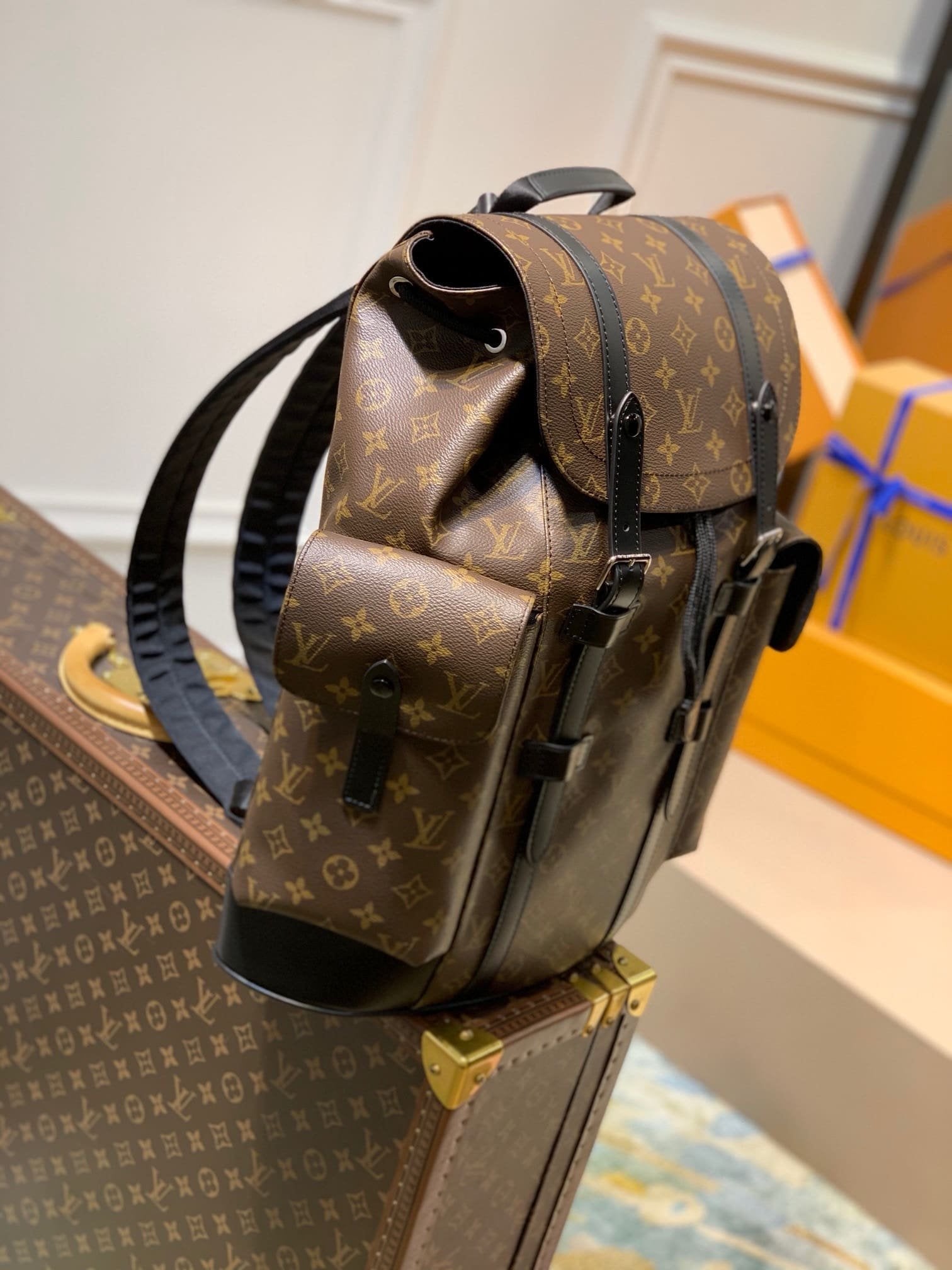 Louis Vuitton M43735 Christopher MM