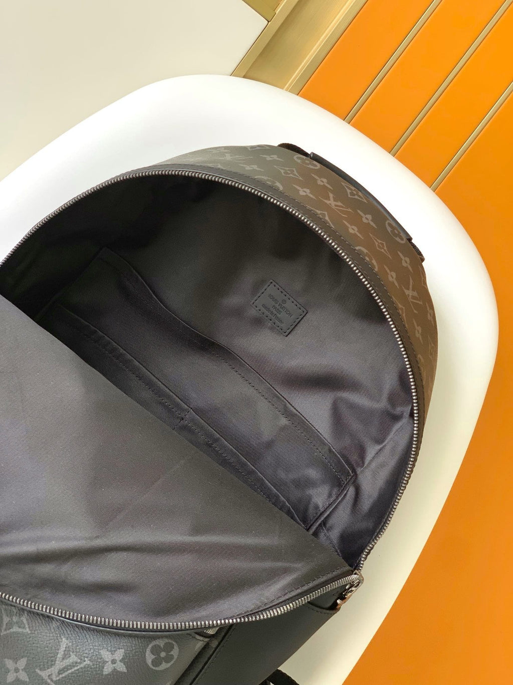 Louis Vuitton M22558 Discovery Backpack PM