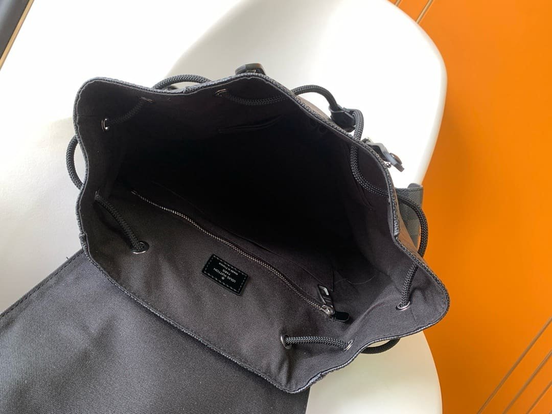 Louis Vuitton N41379 Christopher MM
