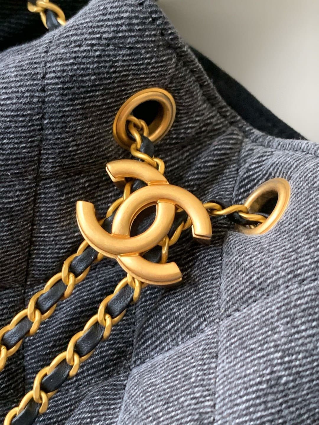 CHANEL 25 Small Handbag