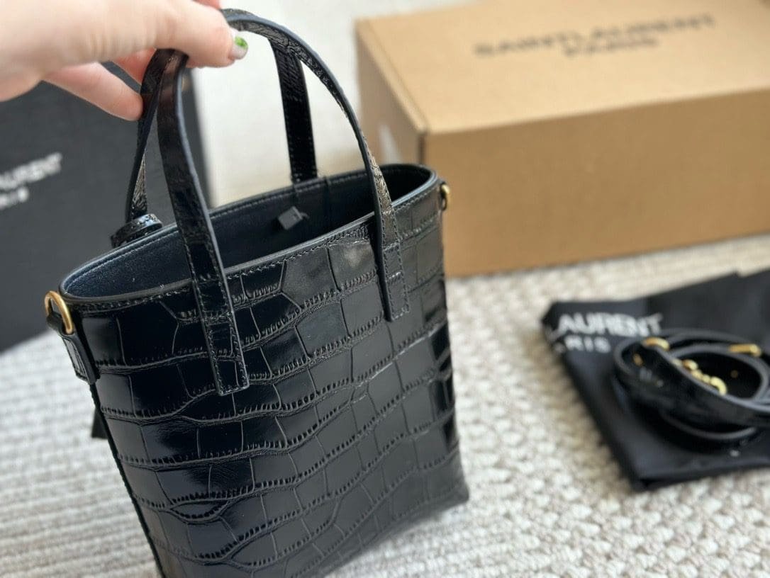 SAINT LAURENT Toy Shopping N/S leather tote bag