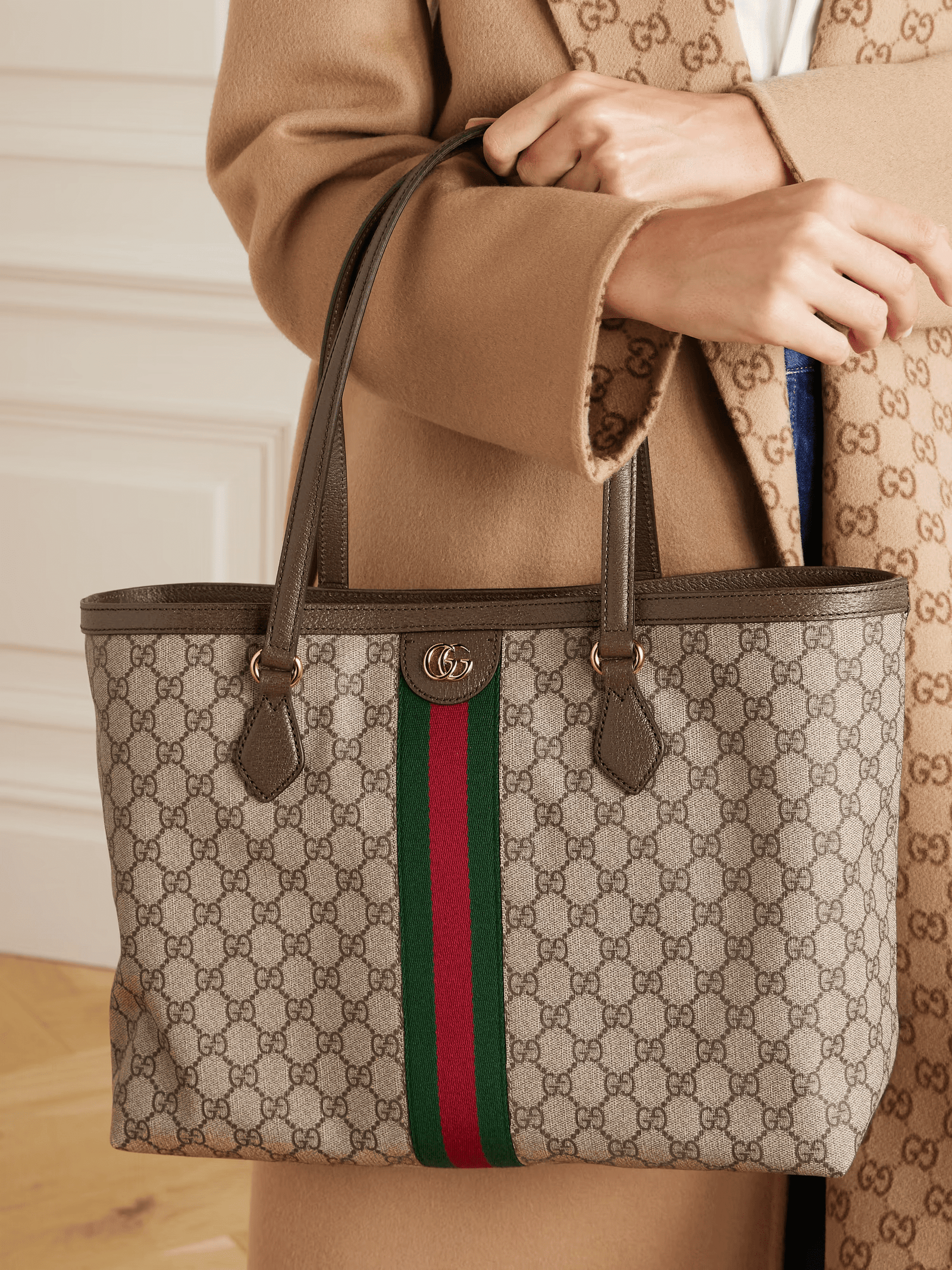 GUCCI OPHIDIA GG MEDIUM TOTE